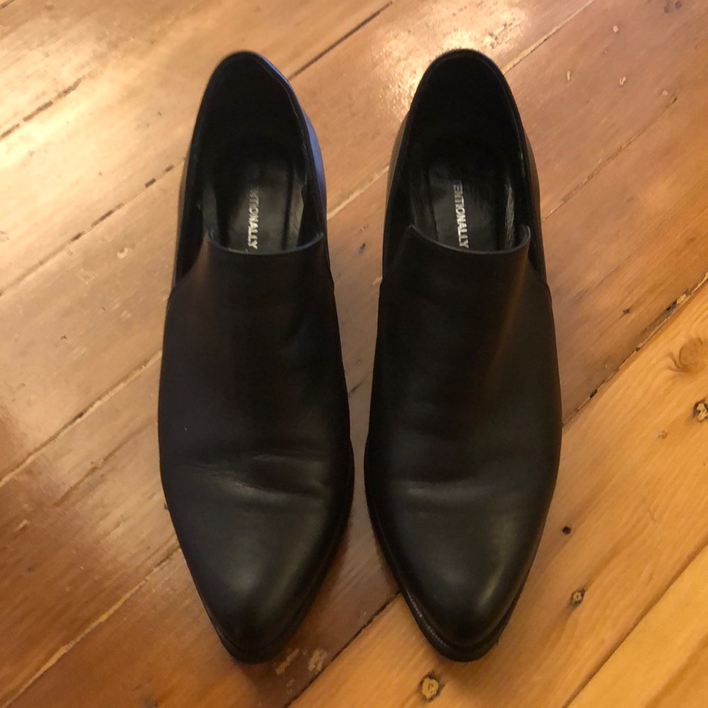 Intentionally Leather Black Booties Size 37/7